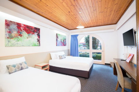 Nightcap At Federal Hotel Mt Gambier - St Kilda Accommodation 0