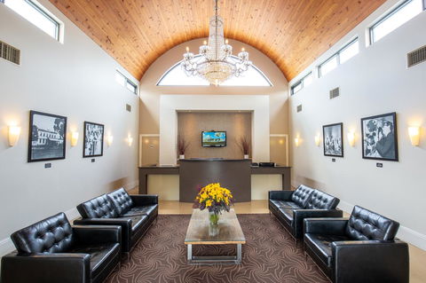 The Barn Accommodation - St Kilda Accommodation 7