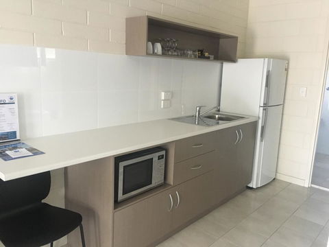 Victor Harbor City Inn - St Kilda Accommodation 11
