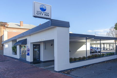 Victor Harbor City Inn - St Kilda Accommodation 0