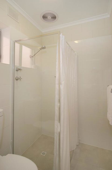 Victor Harbor City Inn - St Kilda Accommodation 25