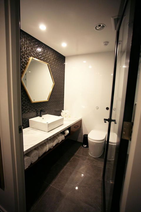 Ellen Hotel - St Kilda Accommodation 18