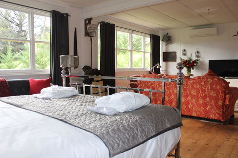Pirralilla Estate Adelaide Hills - St Kilda Accommodation 1