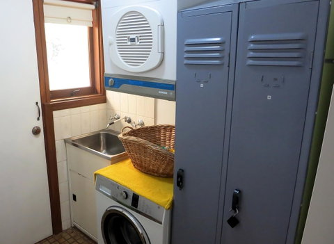 A2@Port Willy - St Kilda Accommodation 16