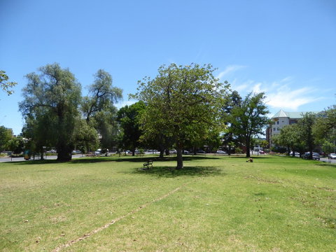 ADELAIDE CENTRAL APARTMENT - 3BR, 2BATH & CARPARK - St Kilda Accommodation 31