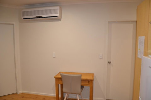 ADELAIDE CENTRAL APARTMENT - 3BR, 2BATH & CARPARK - St Kilda Accommodation 10