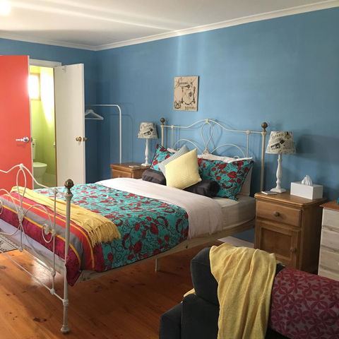 KI Dragonfly Guesthouse - St Kilda Accommodation 7