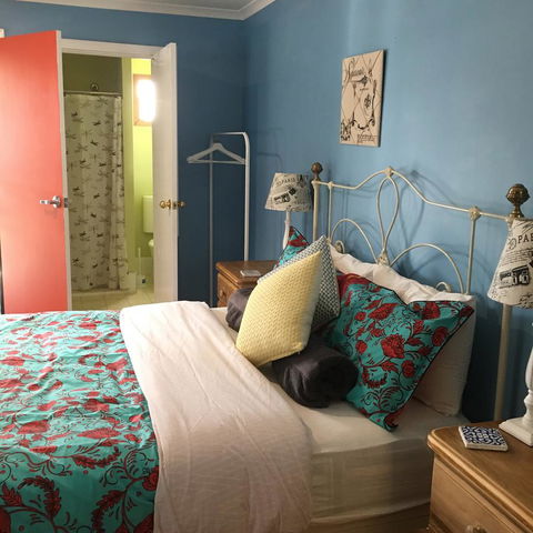 KI Dragonfly Guesthouse - St Kilda Accommodation 9