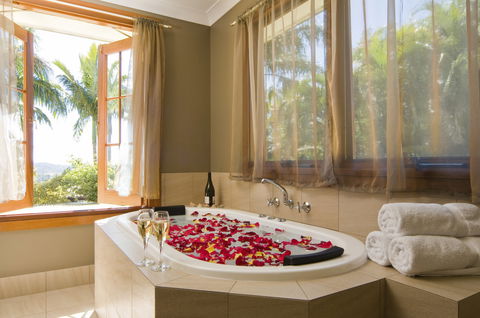 SummerHills Retreat Byron Bay - St Kilda Accommodation 1