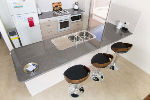 Brock's Base - St Kilda Accommodation 4
