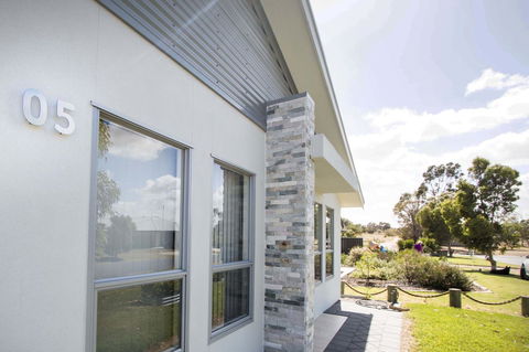 Brock's Base - St Kilda Accommodation 6