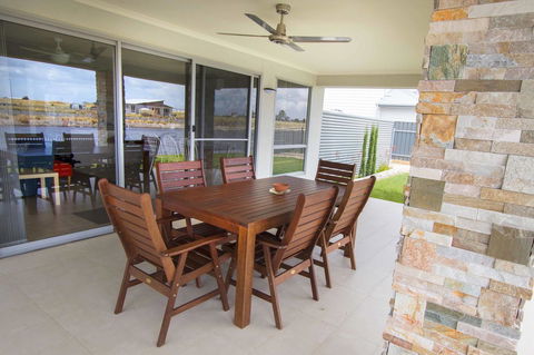 Brock's Base - St Kilda Accommodation 2
