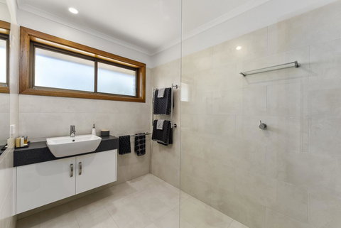 City Four Apartment - St Kilda Accommodation 4