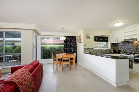 City One Apartment - St Kilda Accommodation 1