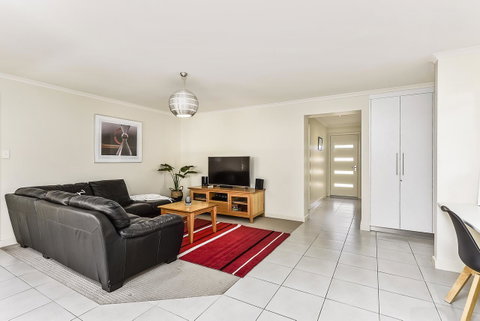City Fringe Apartment - St Kilda Accommodation 7