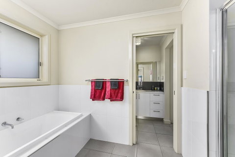 City Fringe Apartment - St Kilda Accommodation 8
