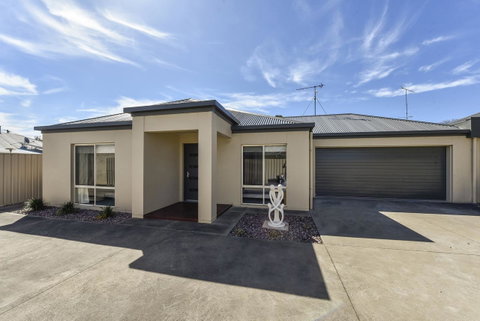 City Fringe Apartment - St Kilda Accommodation 10