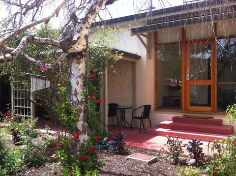 A Secret Garden - St Kilda Accommodation 0