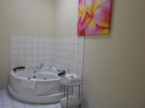 A Secret Garden - St Kilda Accommodation 8