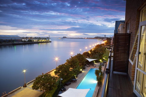 Rydges Newcastle - St Kilda Accommodation 0