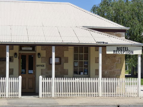 Coonawarra Motor Lodge - St Kilda Accommodation 5
