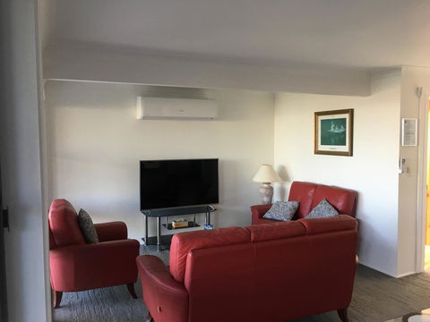 Arena Blanca Holiday Home - St Kilda Accommodation 7