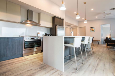 Wellington Lake Retreat - St Kilda Accommodation 1