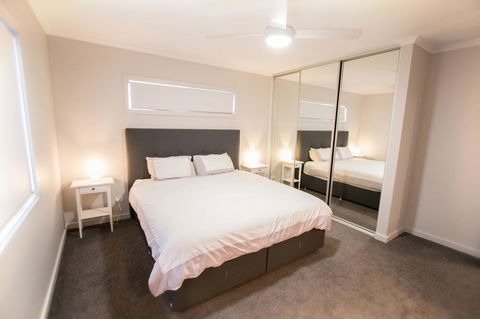Wellington Lake Retreat - St Kilda Accommodation 13