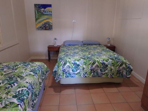Lazy Lobster Holiday Units & Chalets - St Kilda Accommodation 8