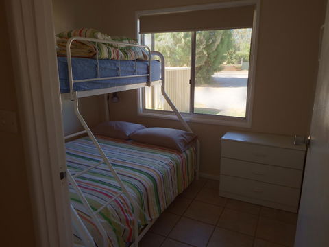 Lazy Lobster Holiday Units & Chalets - St Kilda Accommodation 22