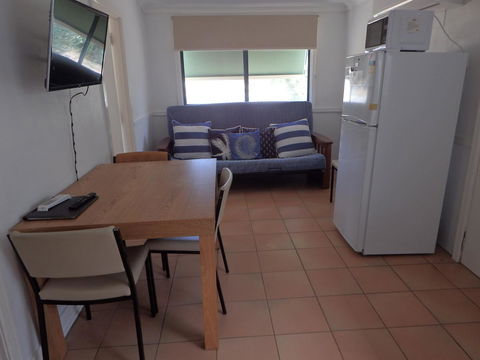 Lazy Lobster Holiday Units & Chalets - St Kilda Accommodation 10