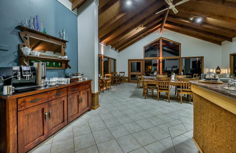 Chimes Spa Retreat - St Kilda Accommodation 5