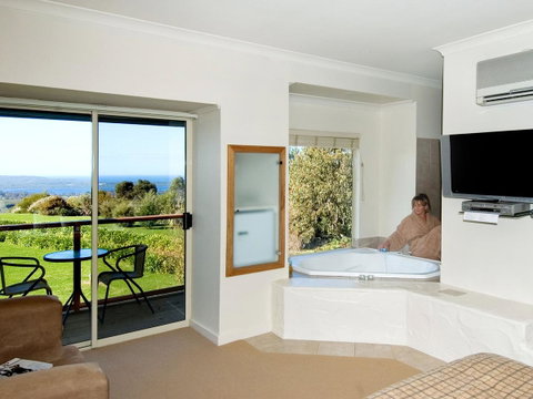 Chimes Spa Retreat - St Kilda Accommodation 38