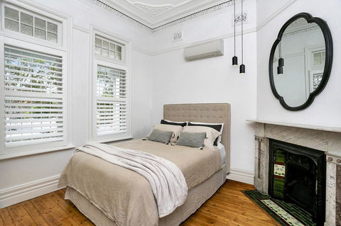 Soho Style In Manly - DARL9 - St Kilda Accommodation 2