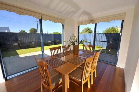 Palm Beach Manor - St Kilda Accommodation 5