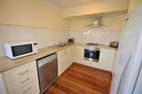 Palm Beach Manor - St Kilda Accommodation 3