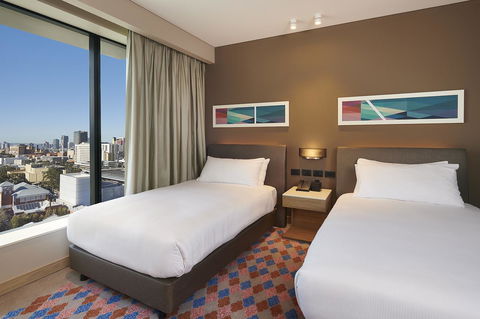 Doubletree By Hilton Perth Northbridge - St Kilda Accommodation 12