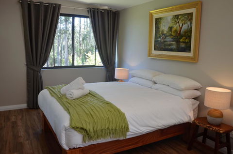 The Floating Forest - St Kilda Accommodation 9