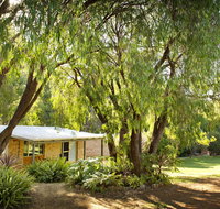 Peppermint Brook Cottages - St Kilda Accommodation