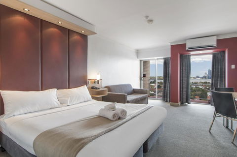 Metro Hotel Perth - St Kilda Accommodation 0