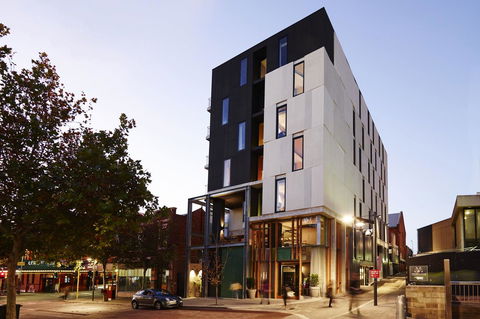 Alex Hotel - St Kilda Accommodation 0