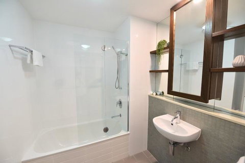 East On Byron - St Kilda Accommodation 32