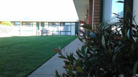 Junee Motor Inn - St Kilda Accommodation 9
