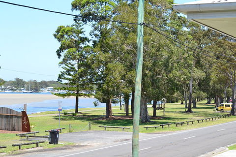 Sundial Holiday Units - St Kilda Accommodation 3