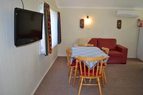Sundial Holiday Units - St Kilda Accommodation 21