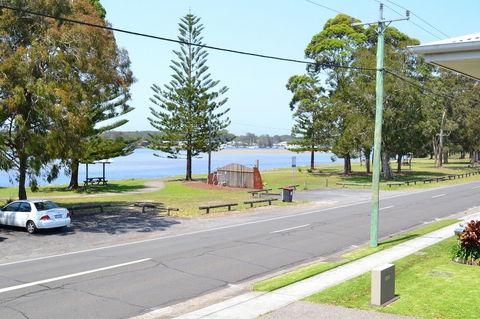 Sundial Holiday Units - St Kilda Accommodation 10