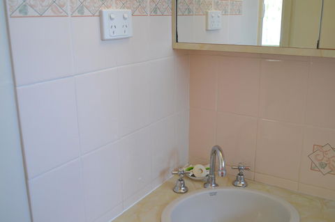 Sundial Holiday Units - St Kilda Accommodation 43