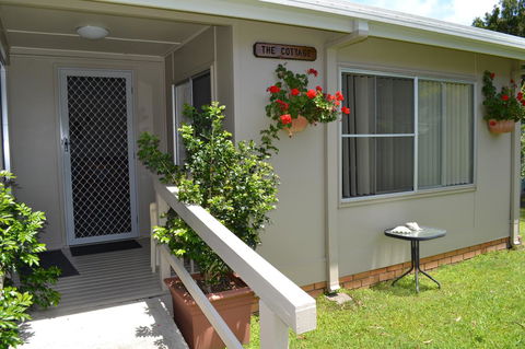 Sundial Holiday Units - St Kilda Accommodation 25