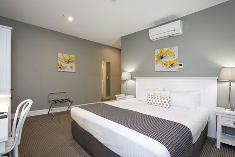 CH Boutique Hotel & Apartments, Ascend Hotel Collection - St Kilda Accommodation 24