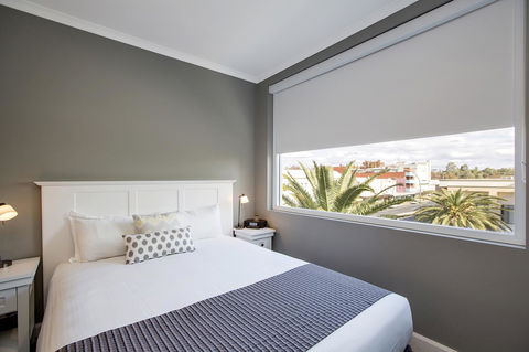 CH Boutique Hotel & Apartments, Ascend Hotel Collection - St Kilda Accommodation 26